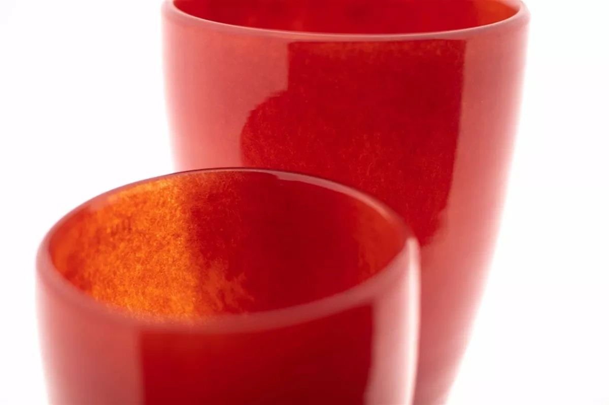 Lowlands Design red glass flowervase set with glossy finish for modern home decor