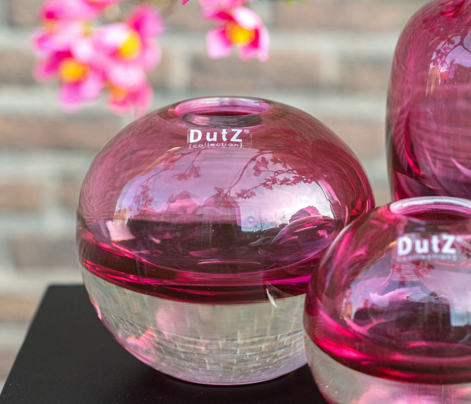 Ball VASE HOOLA - FUCHSIA Colour by DutZ - Lowlands Design -  - Ball VASE HOOLA - FUCHSIA Colour by DutZ - Lowlands Design - Design vase - #tag1# - #tag2# - #tag3# - #tag4#