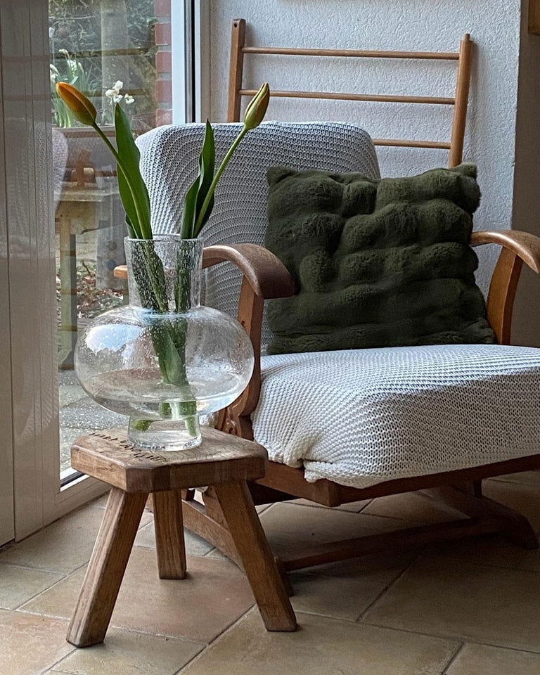 VASE MODEST - CLEAR BUBBLES Colour by DutZ - Lowlands Design -  - Transform your living space with DutZ Collection vases: where every piece is a reflection of timeless elegance - #tag1# - #tag2# - #tag3# - #tag4#
