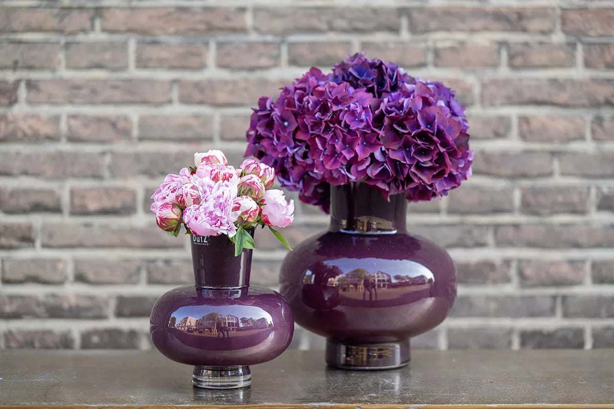 Lowlands Design posy vase glass handcrafted featuring purple flowers and elegant design